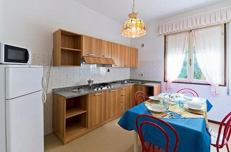 Adriatico - Big 2 Bedrooms, 2 Bathrooms Apartment- Agenzia Cocal Caorle 0*,  Italy